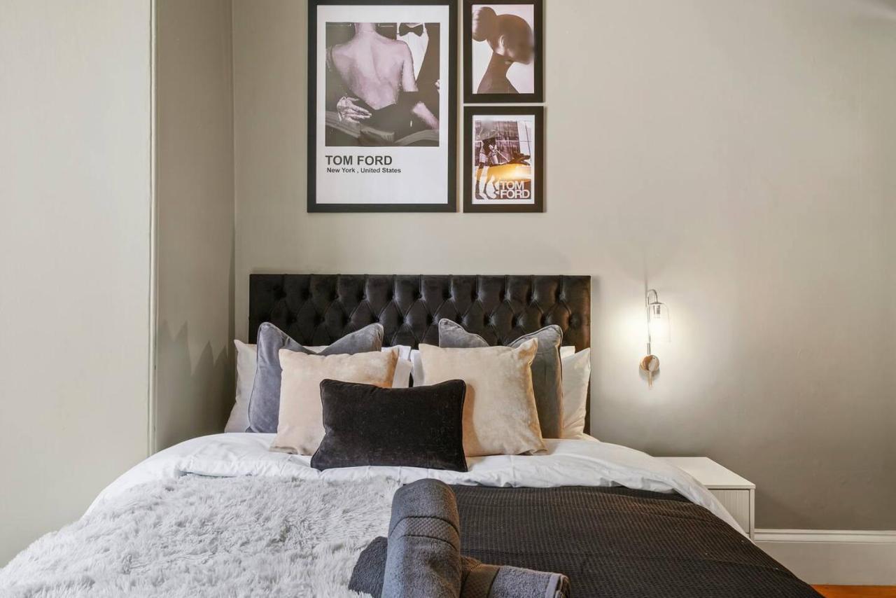 Lovely Central Wakefield Apartment - Parking Eksteriør bilde